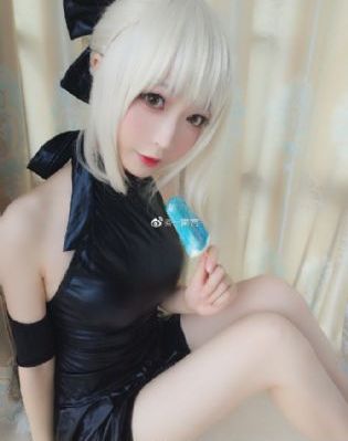 路边摊李采潭_DVD在线手机播放